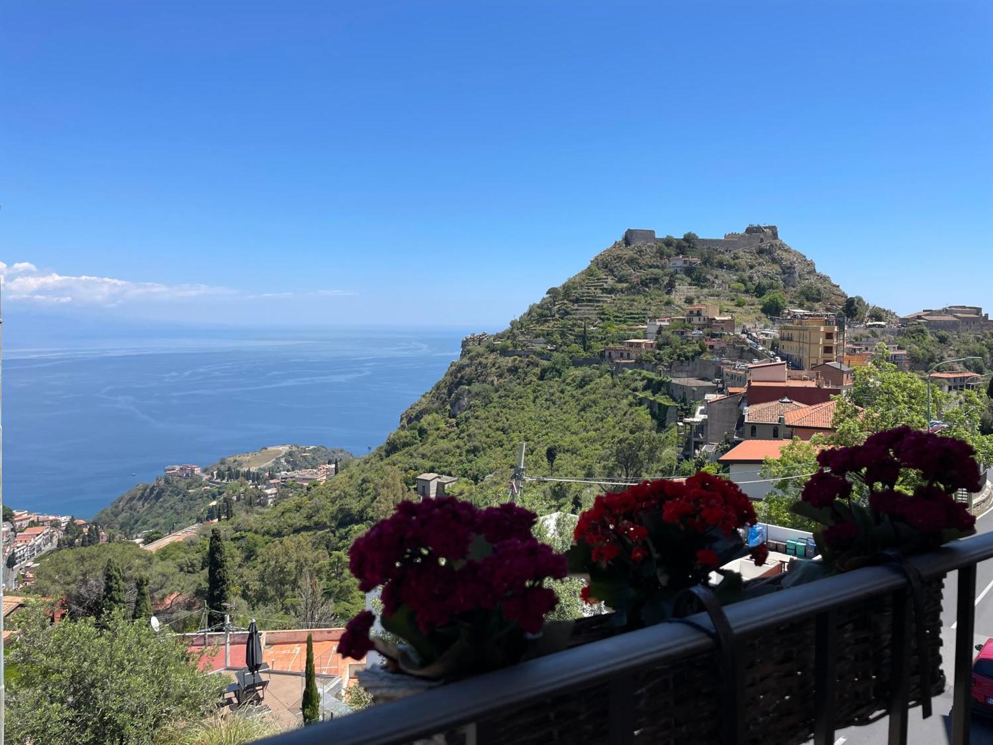 Villa Da Vinci Luxury Panoramic Apartments - Taormina Rooms Collection מראה חיצוני תמונה
