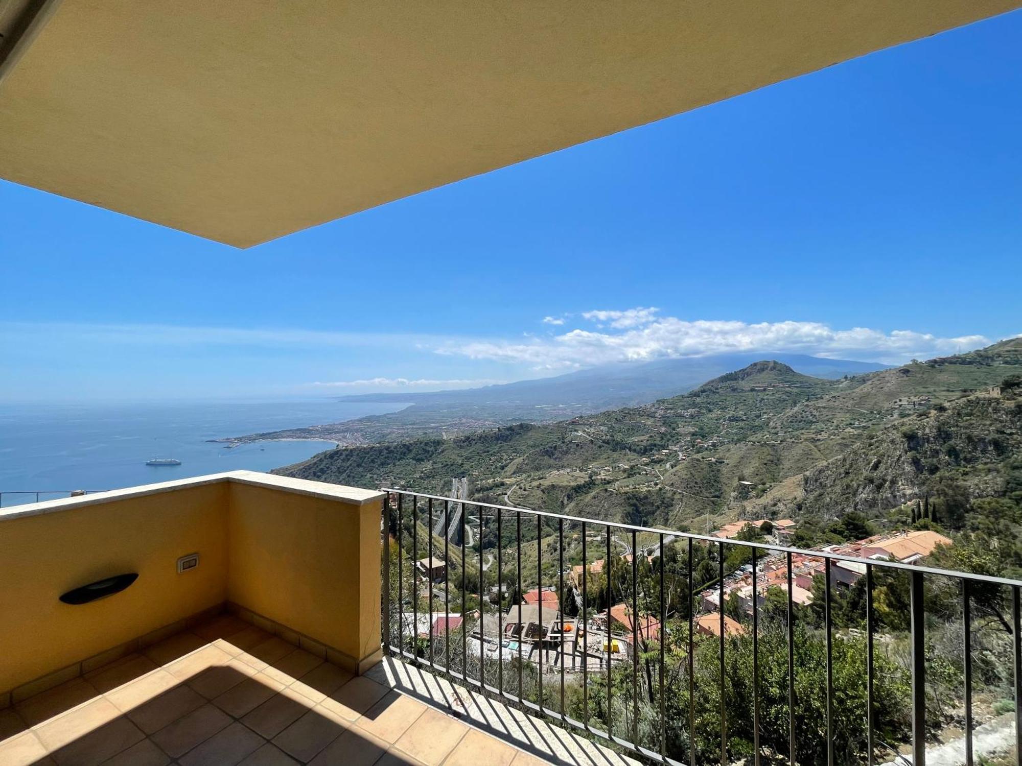 Villa Da Vinci Luxury Panoramic Apartments - Taormina Rooms Collection מראה חיצוני תמונה
