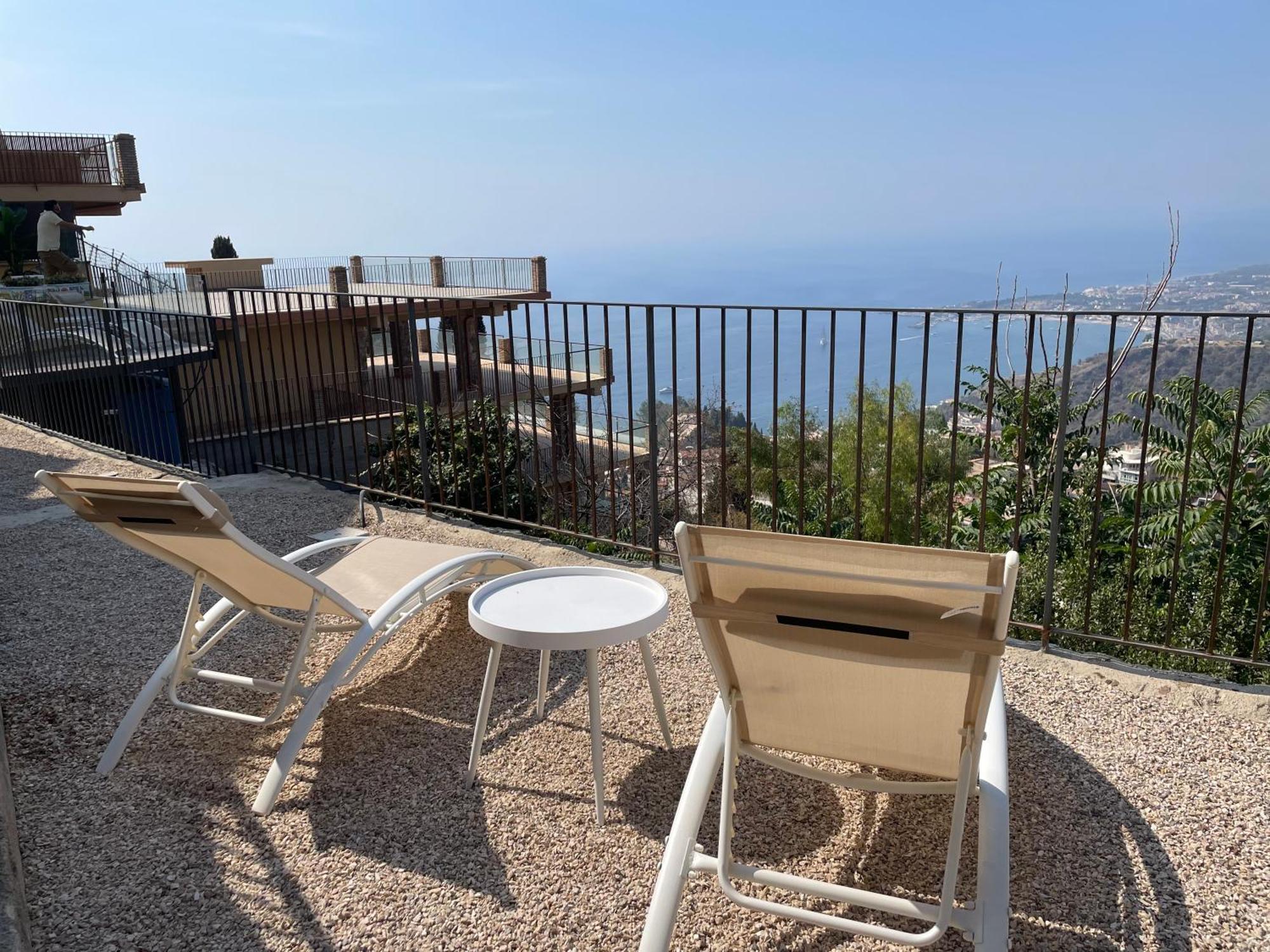 Villa Da Vinci Luxury Panoramic Apartments - Taormina Rooms Collection מראה חיצוני תמונה