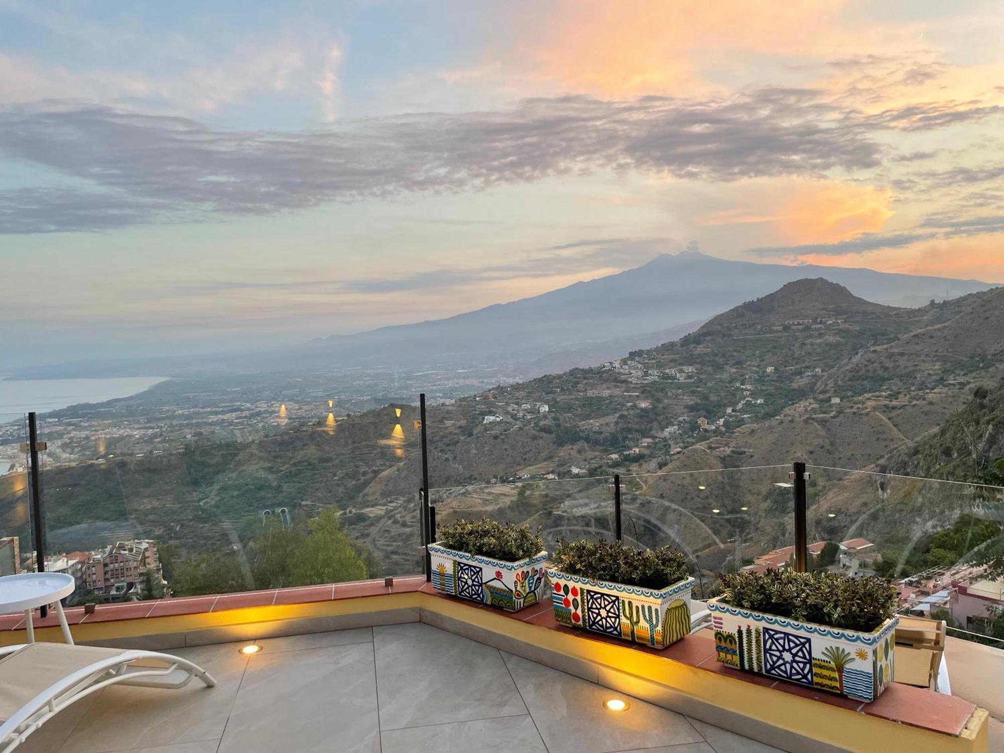 Villa Da Vinci Luxury Panoramic Apartments - Taormina Rooms Collection מראה חיצוני תמונה
