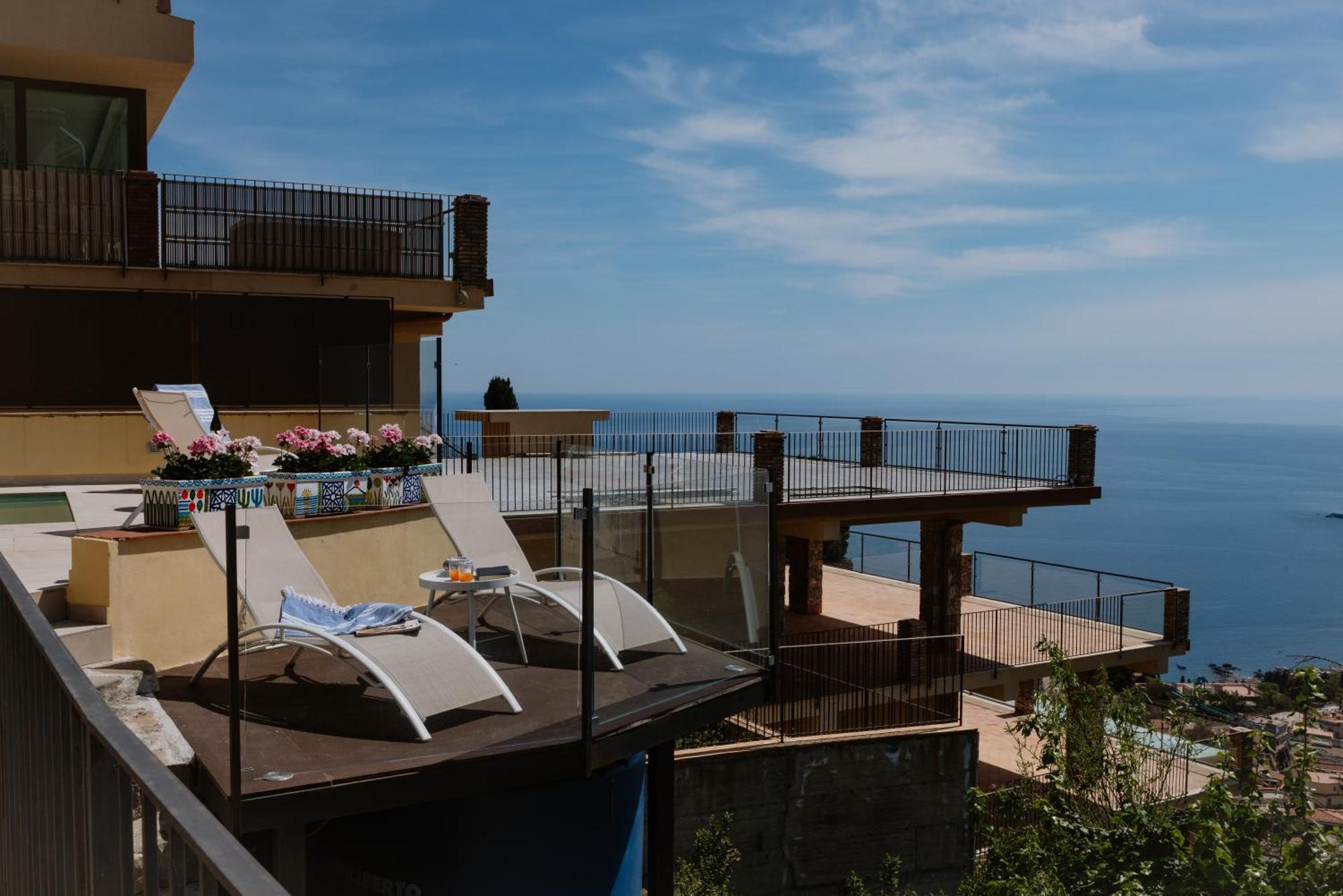 Villa Da Vinci Luxury Panoramic Apartments - Taormina Rooms Collection מראה חיצוני תמונה