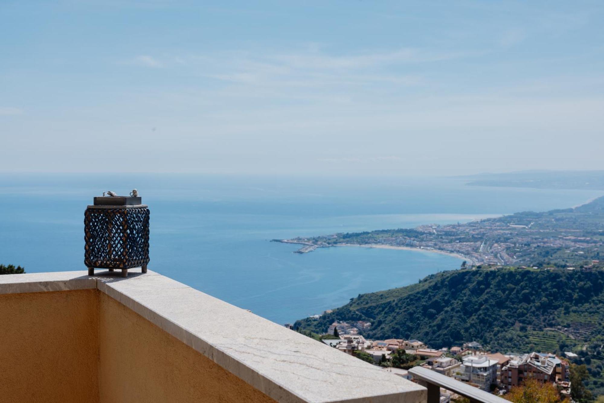 Villa Da Vinci Luxury Panoramic Apartments - Taormina Rooms Collection מראה חיצוני תמונה